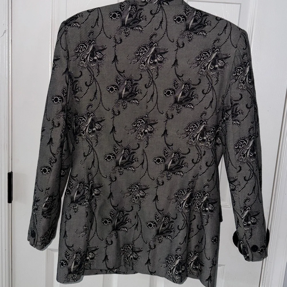 Vintage Christian Dior Jacket 10 - Picture 8 of 13